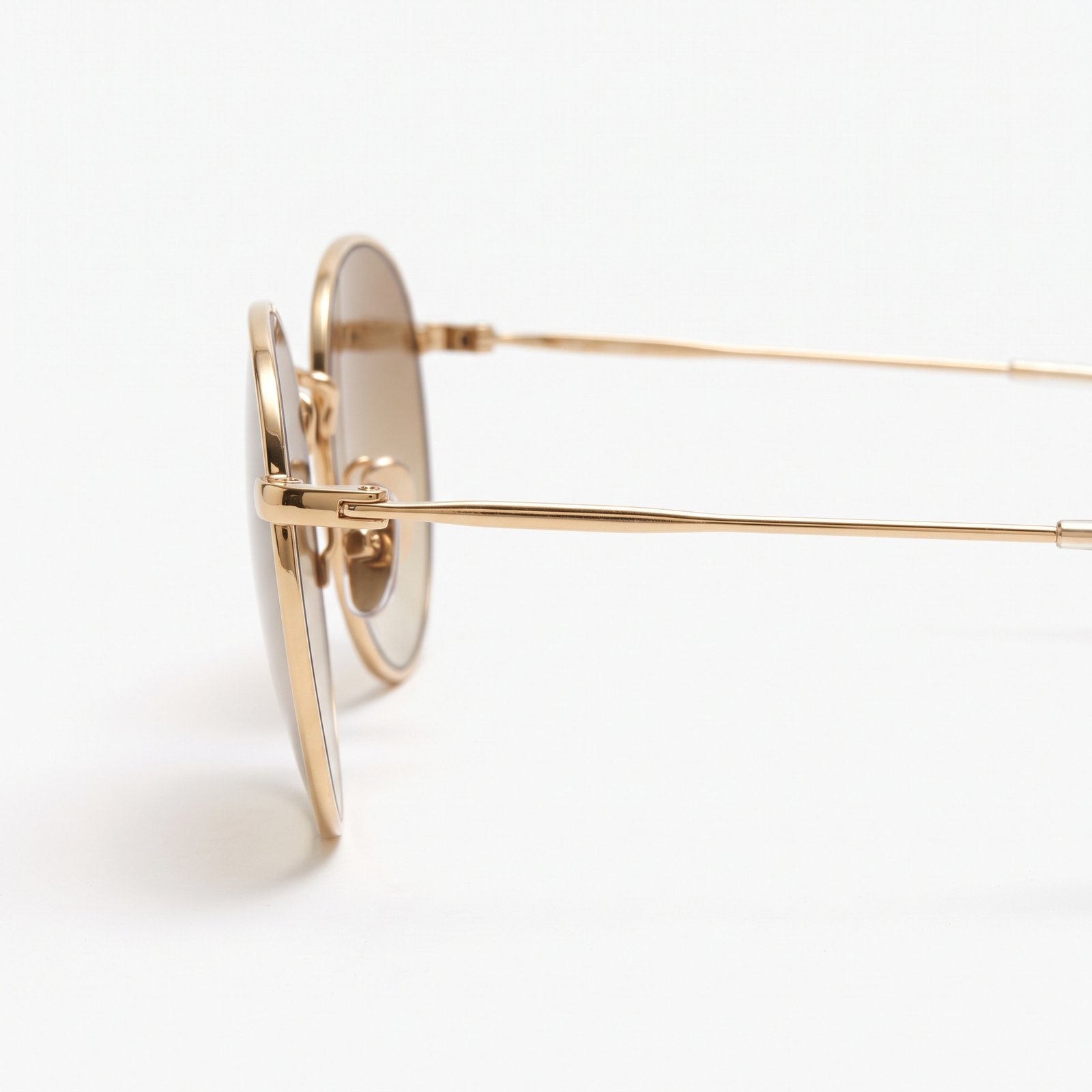 Gold-Rimmed Round - Image 3
